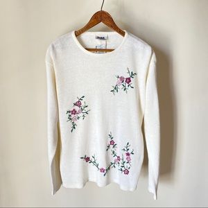 Vintage - Knit Cream Sweater with Embroidered Flowers - Size M